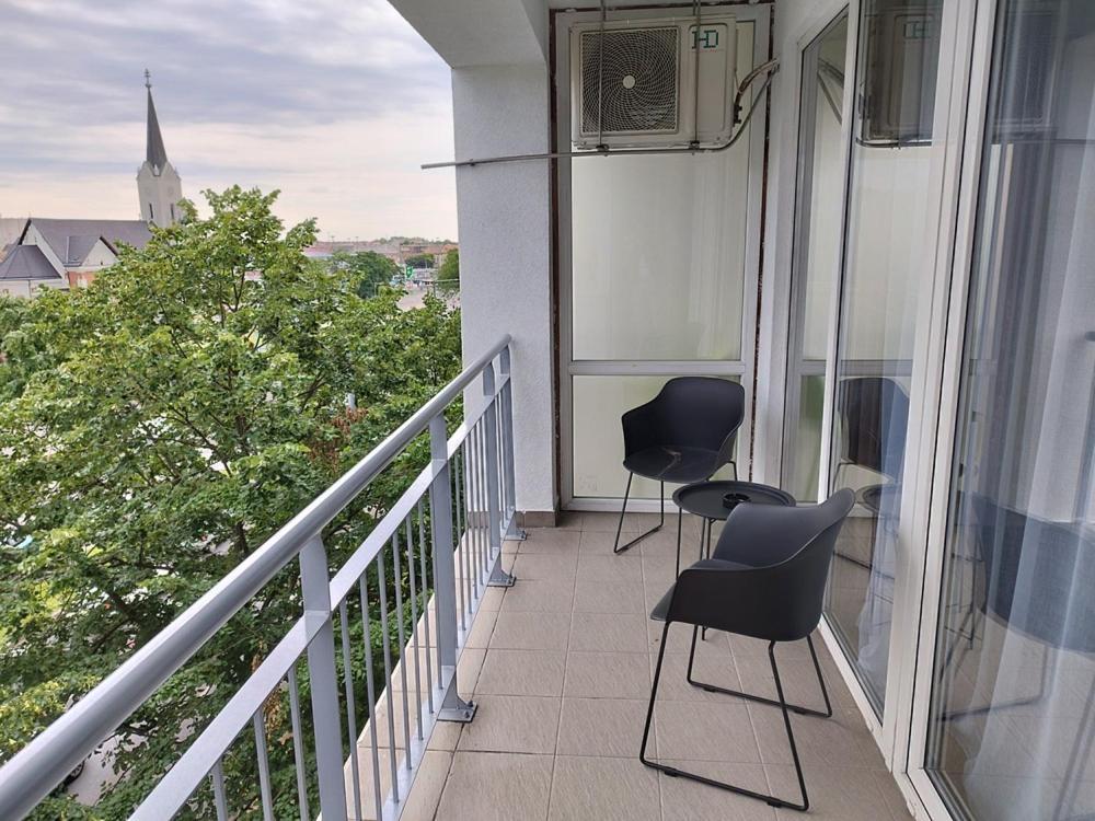 Macropolis Apartments Мишкольц Экстерьер фото